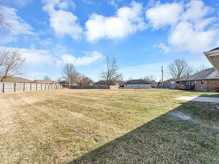 1209 W Butterfield Dr — Photo 25