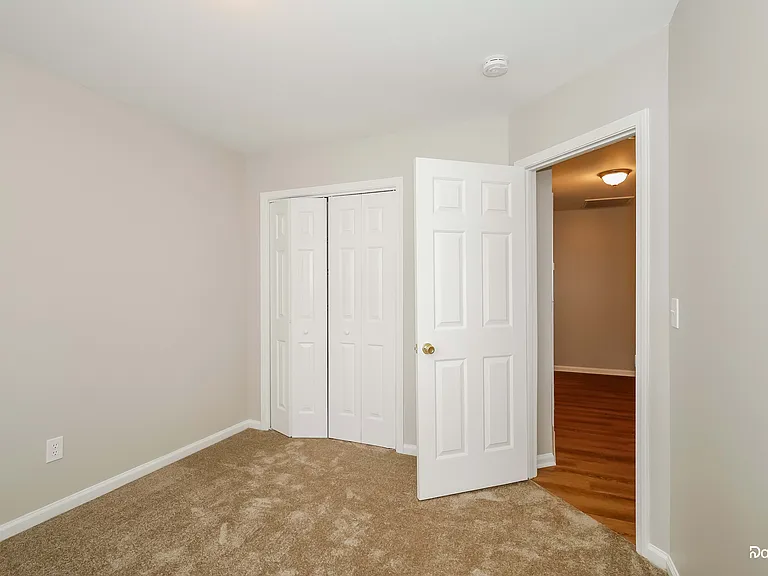 7314 Mapleridge Dr — Photo 10