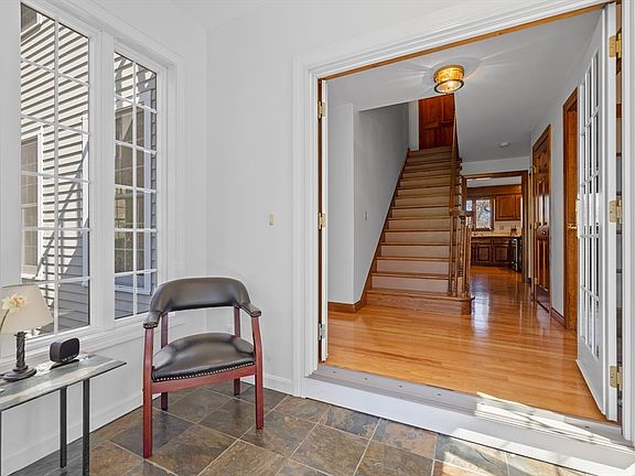 2nd image of 60 Cambridge Rd