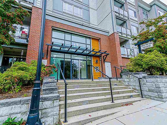 4th image of 13733 107a Ave #409
