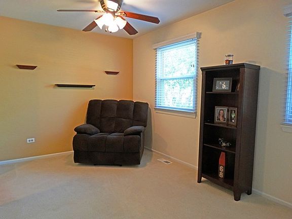 5th image of 2810 Meadow Ln Unit Z1