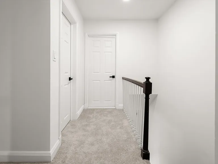 1302 Woodbourne Ave — Photo 11