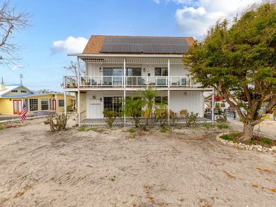 195 Jefferson St, Fort Myers Beach, FL, 33931