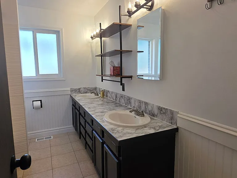 35 N Adams St — Photo 12