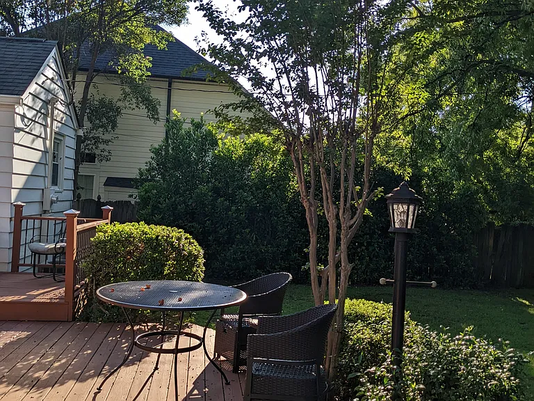 209 E Faris Rd — Photo 21