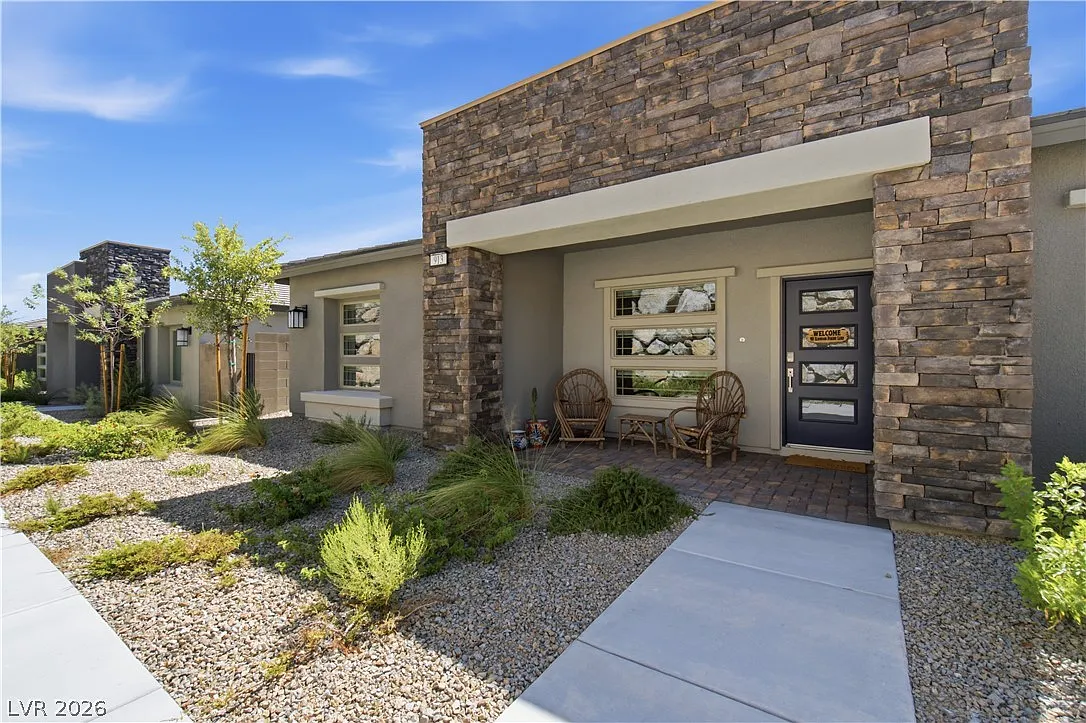 2 bed, 2.0 bath, 1421 sqft, $3,400 — Photo 1