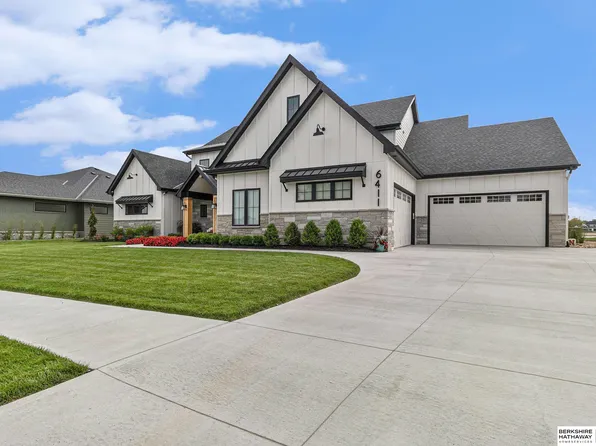 6411 N 295th St, Valley, NE 68064