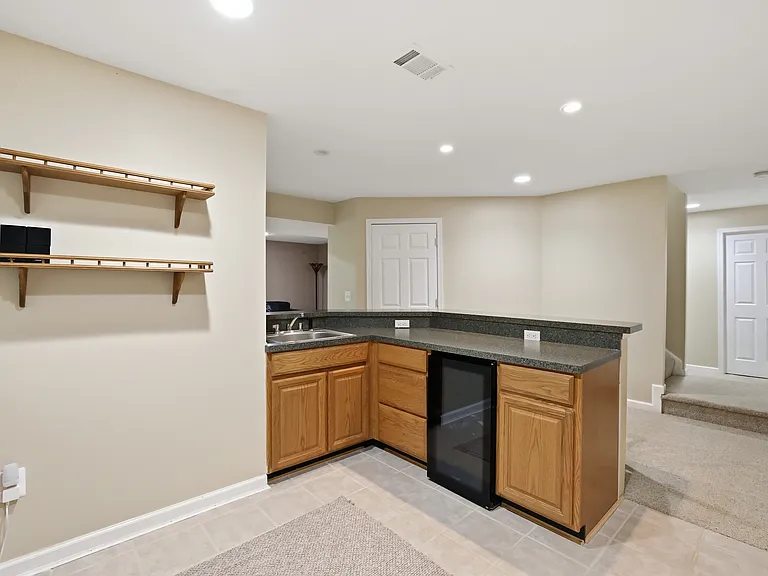 5767 Bush Hill Dr — Photo 50