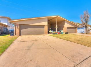 9909 Mashburn Blvd, Oklahoma City, OK 73162