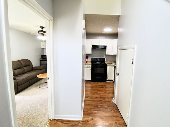 2nd image of 1342 Bradley Dr #4B-2Ba