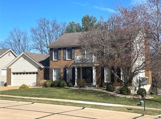 620 McBride Pointe Dr, Ballwin, MO 63011