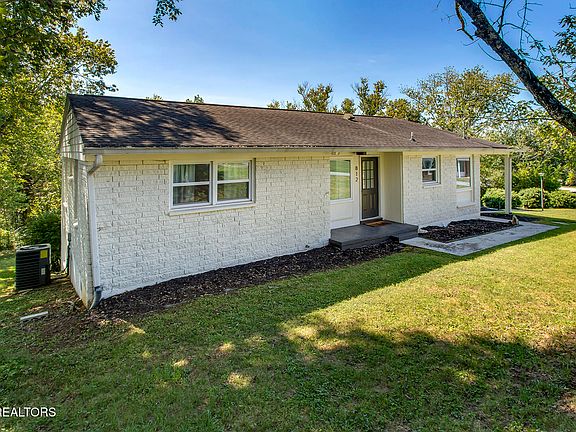 4th image of 812 Sunset Dr