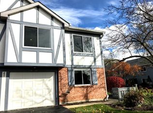 N645 Essex Ln, Winfield, IL 60190