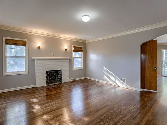4th image of 5924 Pacific St