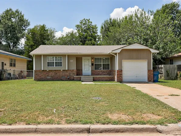1913 Treat Dr, Midwest City, OK 73110