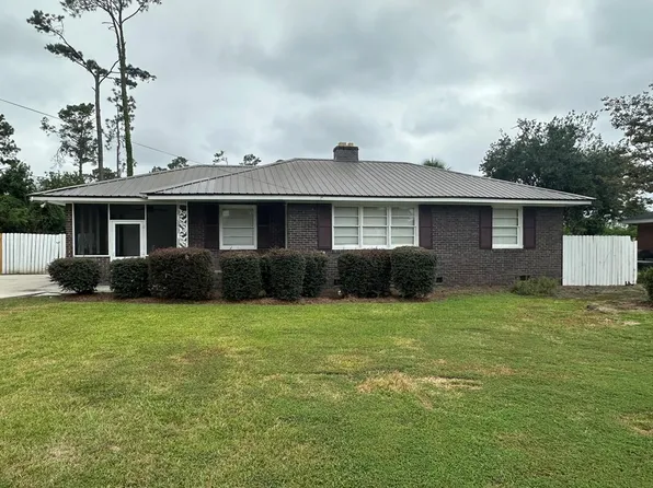 2208 White Oak Dr, Valdosta, GA 31602