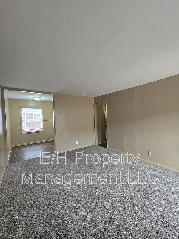 1 bed, 1.0 bath, 562 sqft, $575 — Photo 3