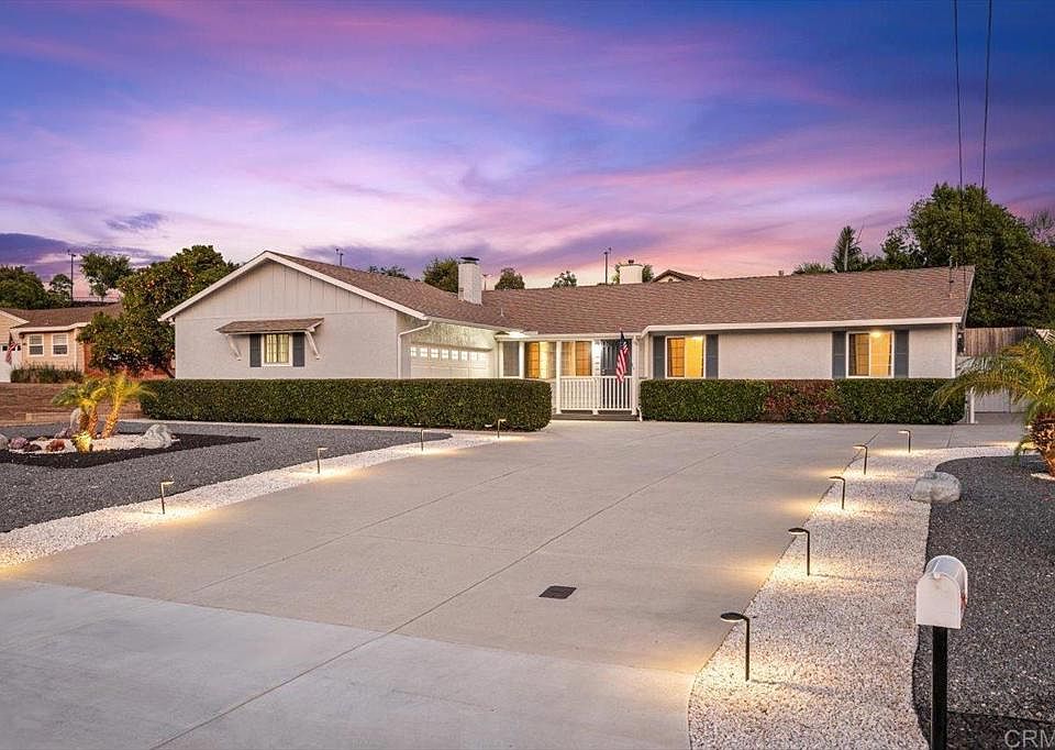 1st image of 1443 Palomar Dr