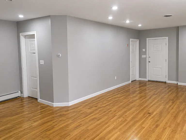 898 Huntington Ave #3 — Photo 5