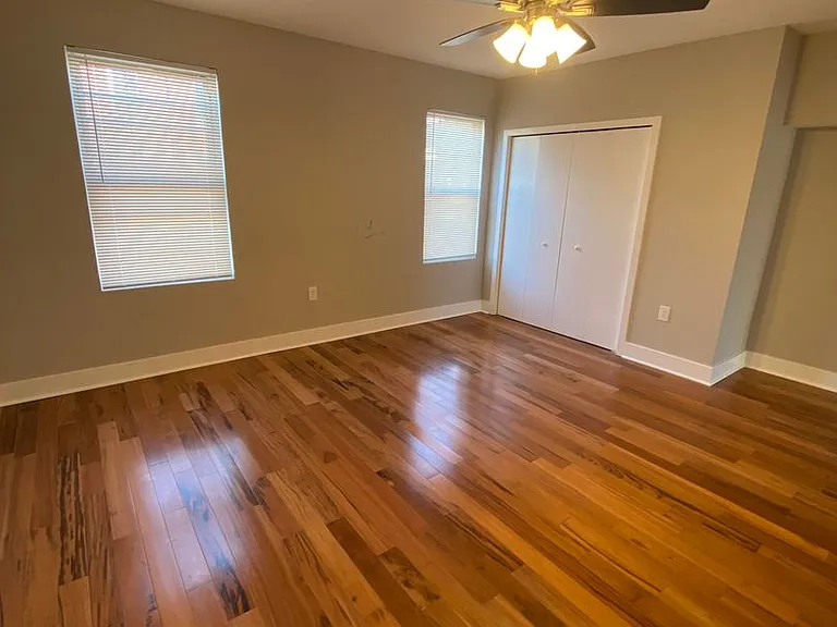 310 Dickinson St — Photo 2