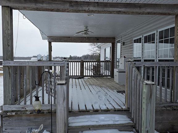 3rd image of 16475 Baldwin Rd