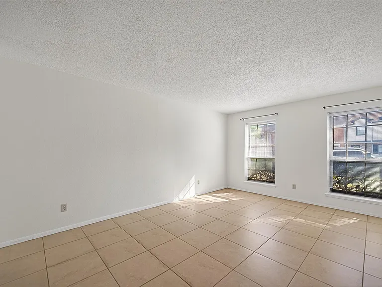 14381 Still Meadow Dr — Photo 9