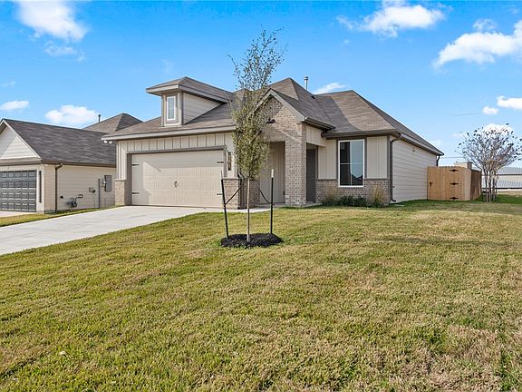 3rd image of 225 Cross Ln
