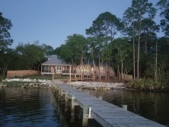 5th image of 293 Magnolia Bay Dr