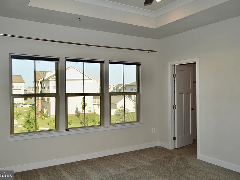 8644 Shady Pines Dr — Photo 22