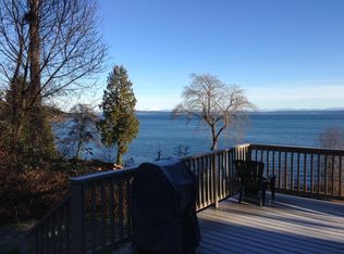 7701 Oak Bay Rd, Port Ludlow, WA 98365