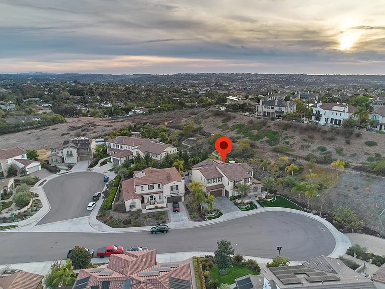 Culdesac View of Residence