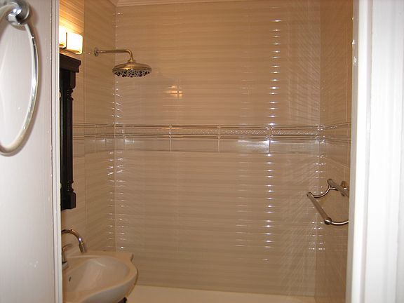 3rd image of 55 Ehrbar Ave #3L