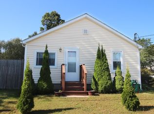 16 Bertino St, Wareham, MA 02571