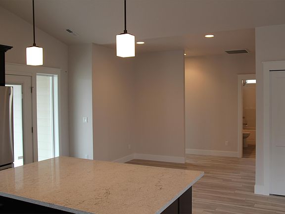 4th image of 6009 W 41st Ave