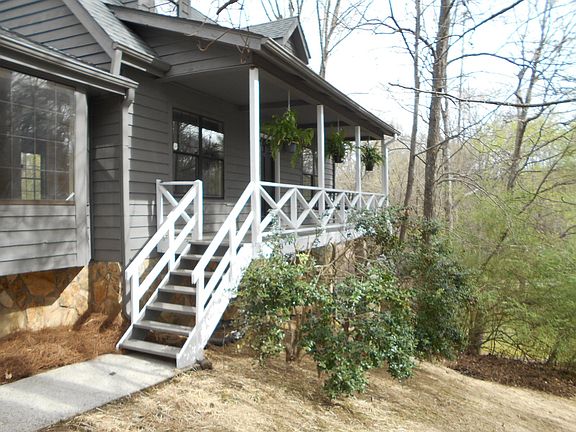 3rd image of 5010 River Valley Dr SE