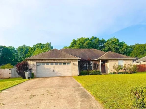 9 Rebecca Ln, Searcy, AR 72143