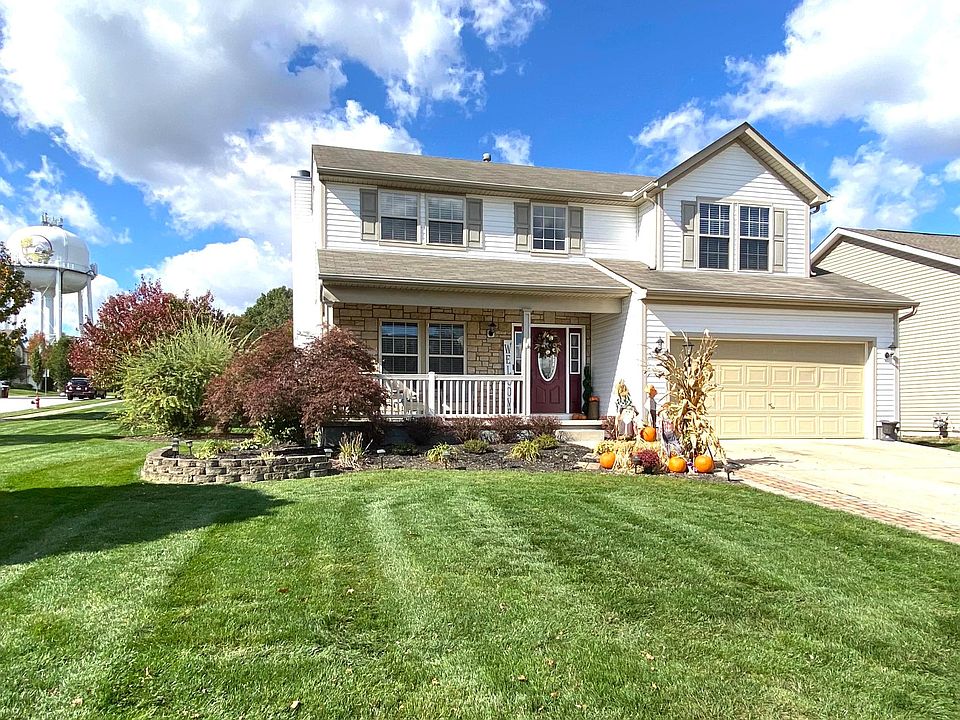 1st image of 439 Kingston Cir