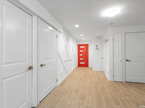 58-15 77th Place, Middle Village, NY 11379