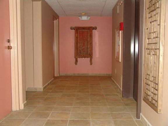 3rd image of 740 Bellevue Ave E APT 702