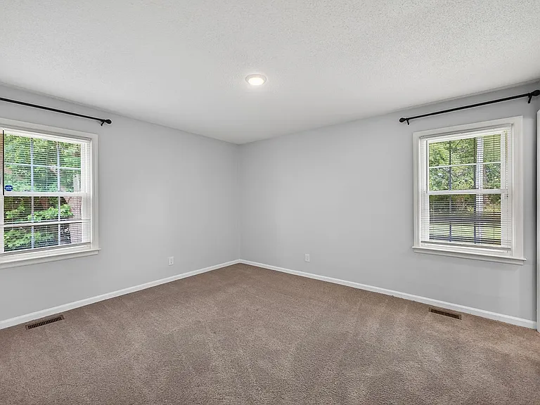 2527 Country Club Rd — Photo 11