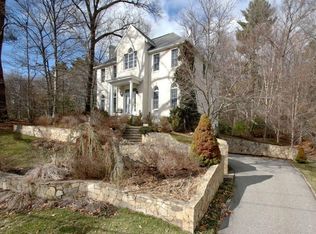 217 Old Stonebridge Rd, Wayland, MA 01778