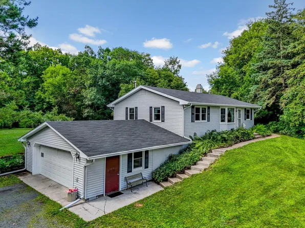 15385 310th St, Center City, MN 55012