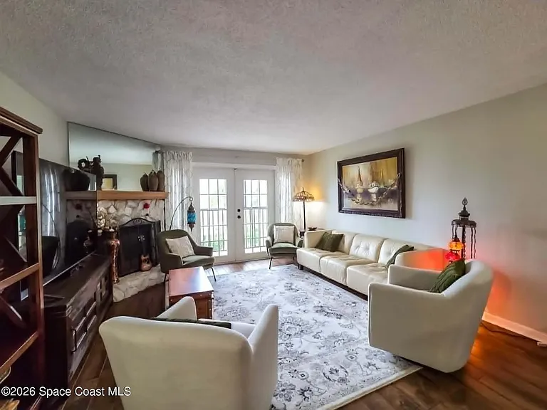 3321 Kirkland Rd NE — Photo 2