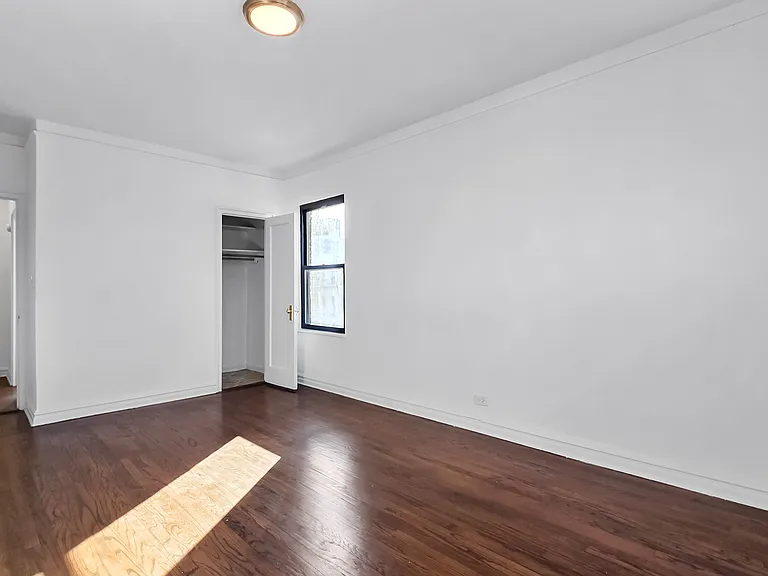 4980 Broadway #6C — Photo 7