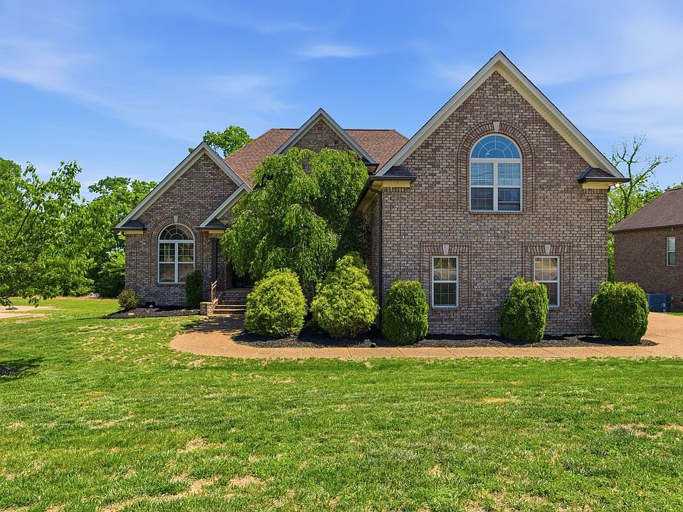 1st image of 316 Ironwood Cir