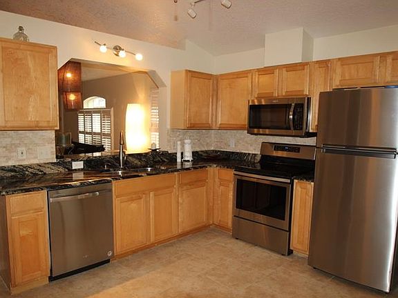 2nd image of 119 Holloway Ct