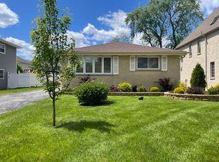 764 N Kenilworth Ave, Elmhurst, IL 60126