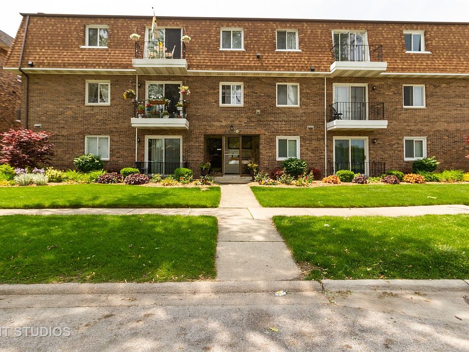 1st image of 10720 S Kilpatrick Ave #301