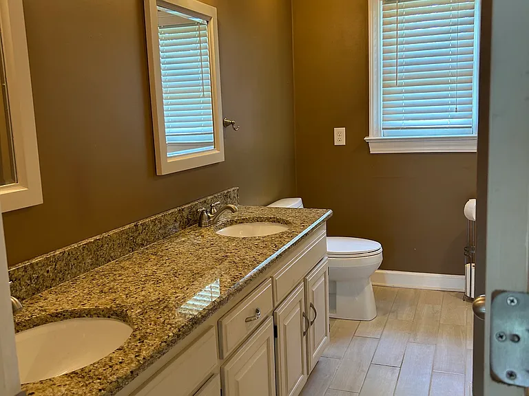 1672 Grey Friars Chase — Photo 19