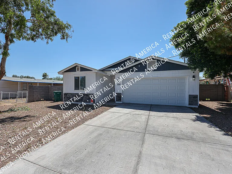 526 S Crismon Rd — Photo 4